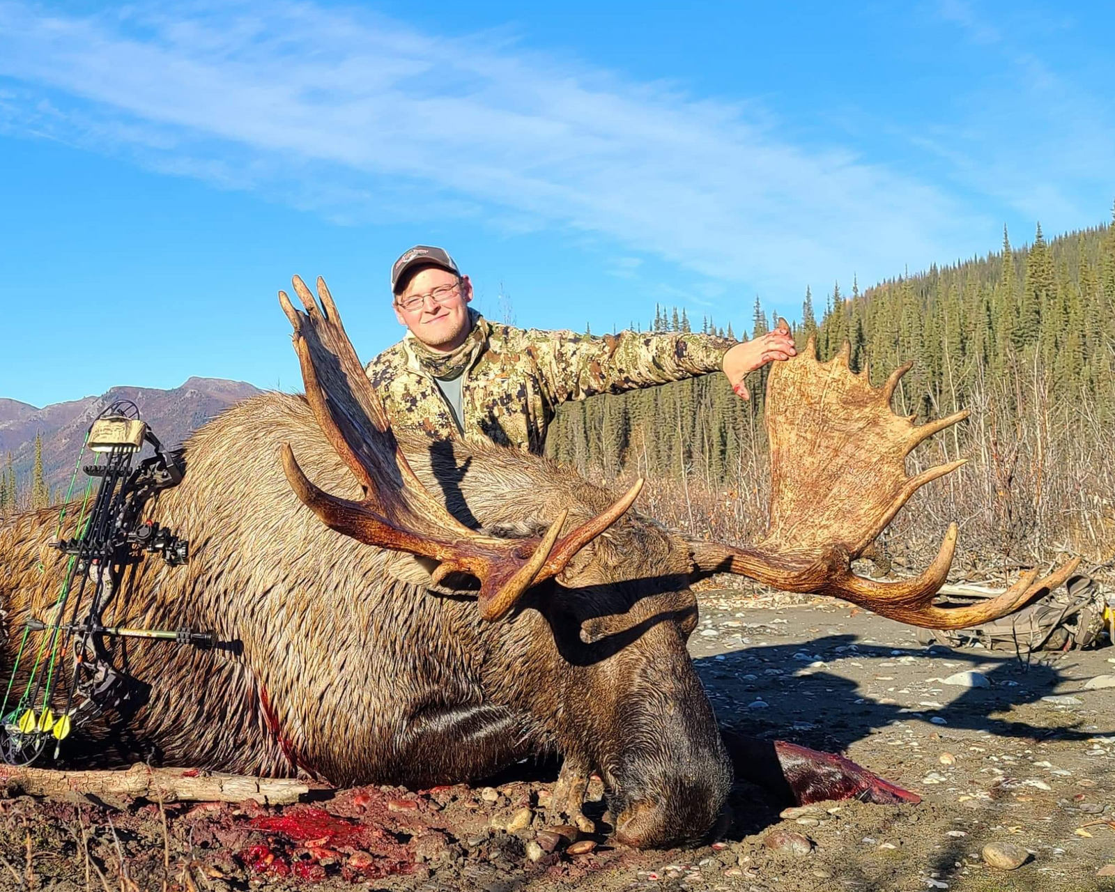 64" Moose with Iron Will S125 Broadhead
