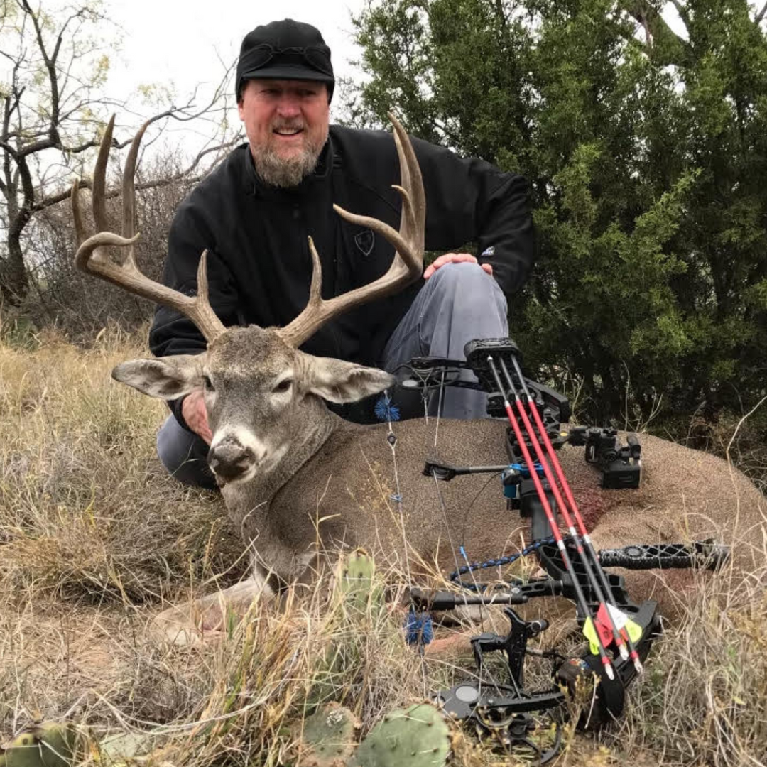 whitetail hunt with iron will broadhead