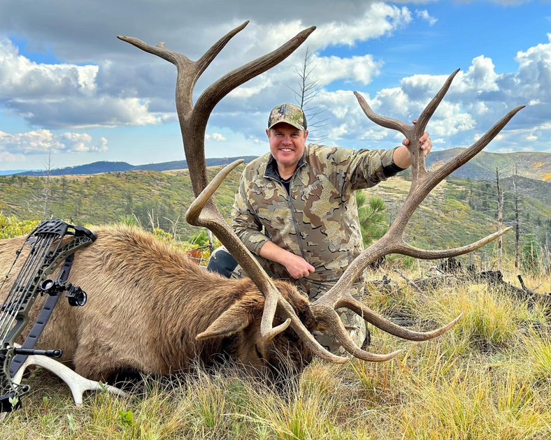 Hunting Partners Take Two 360 Class Bull Elk – Iron Will Outfitters