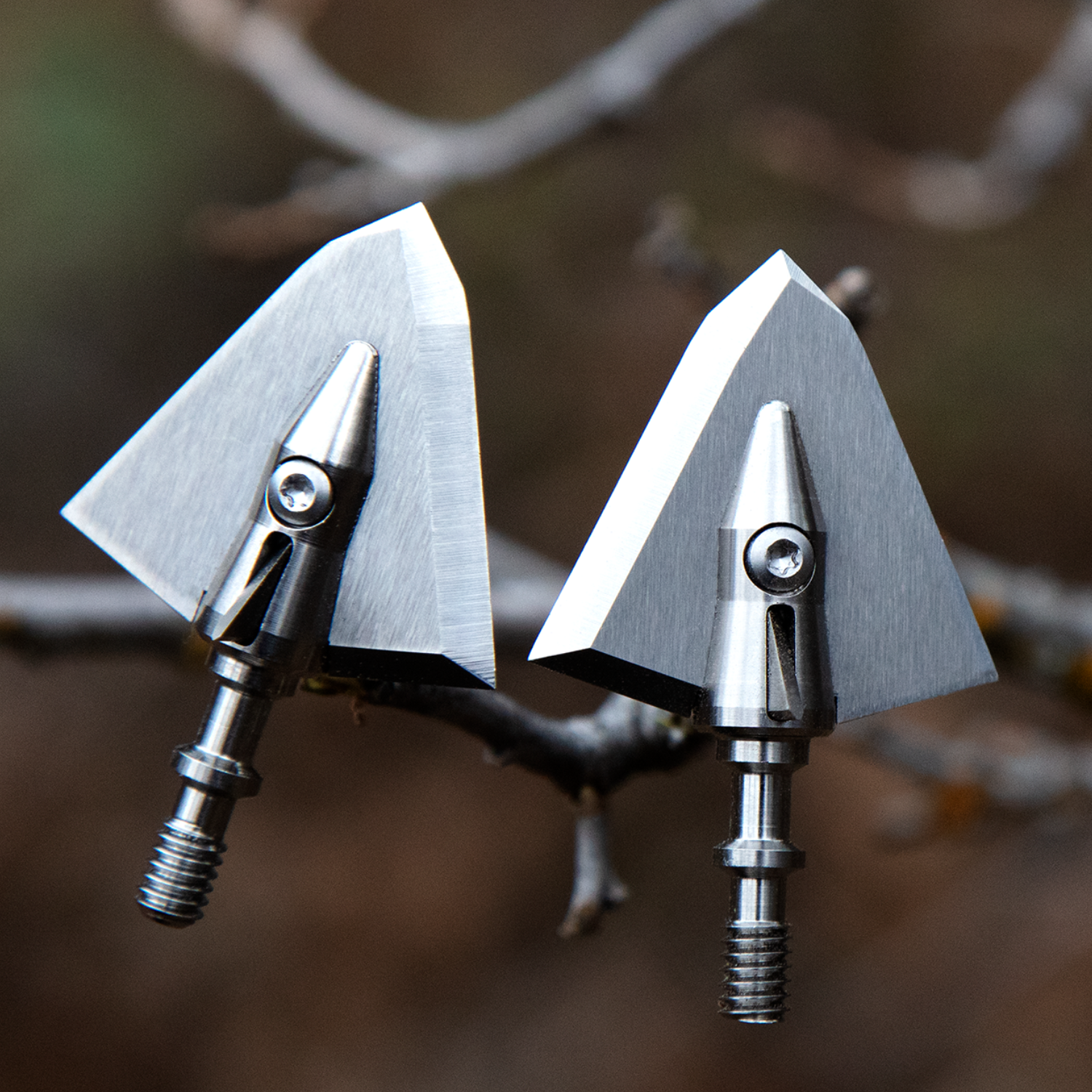 Single Bevel Broadheads: Right vs. Left Bevel and How to Match Arrow Fletching