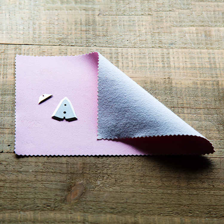 polishing cloth to remove corrosion from blades
